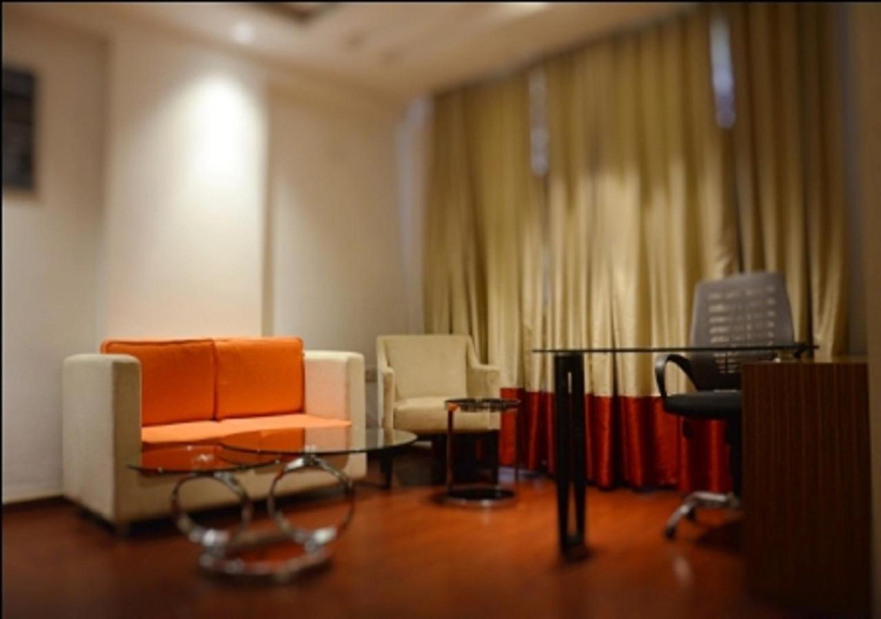 Hotel Amora - Rajnandgaon Raj Nandgaon Luaran gambar